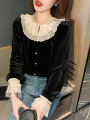 Camisa de terciopelo gótica romántica de estética oscura