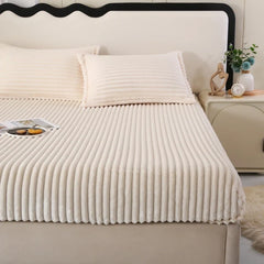 1Pc Faux Fur Velvet Fitted Sheet Soft Plush Bedcover Mattress Cover With All-around Elastic Rubber Band Bed Sheet Warm Bedsheets