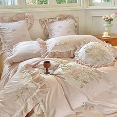 4/7Pcs Flowers Embroidery Lace Ruffles Wedding Bedding Set