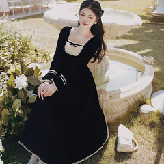 Vestido de terciopelo negro de princesa gótica romántica oscura de Yavia