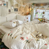3/4Pcs Korean Princess Style Floral Embroidered Towel Bedding Set