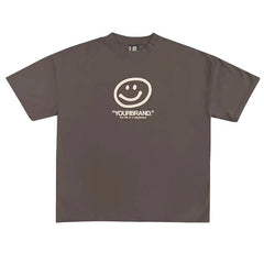 Camiseta con estampado de letras y estética urbana