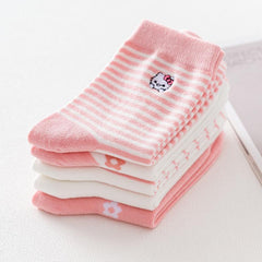 Socken mit Cartoon-Katzen-Stickerei