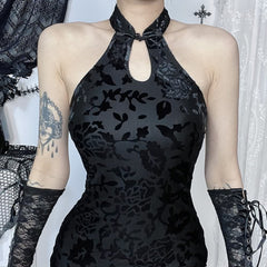 Vestido cheongsam con abertura y cuello halter de estilo alternativo