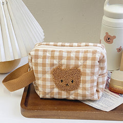 Süße Schminktasche mit Bärenmotiv