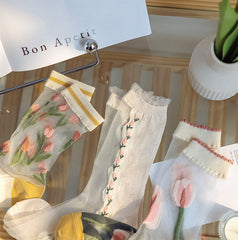 Sommerliche Liliensocken aus Glaswolle