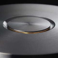 Kabellose LED-Schreibtischlampe im schlichten Stil