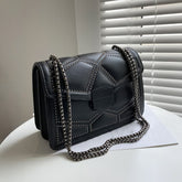 Bolso de hombro gótico punk de cuero sintético con tachuelas, color negro