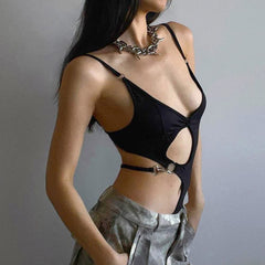 Body gótico negro con cortes en la espalda