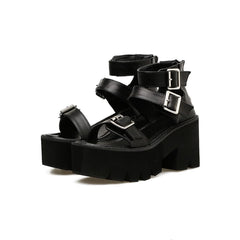 Schwarze Gothic Punk Plateau-Sandalen mit Knöchelriemen