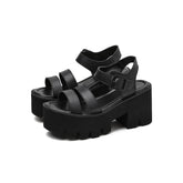 Schwarze Gothic Punk Plateausandalen aus Leder