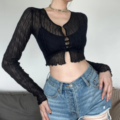 Top corto gótico negro de malla transparente de manga larga