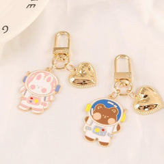 Lindo llavero de corazón de nave espacial