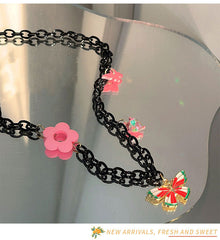 Lindo collar de flores y mariposas