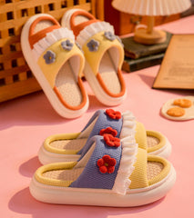 Pantuflas de lino con encaje y flores kawaii
