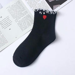 Süße Baumwollsocken mit Spitze