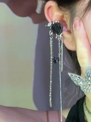 Pendientes de borlas de rosa negra