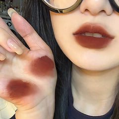 Brillo labial mate en polvo de coco rosa