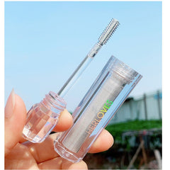 Máscara de pestañas con copos de nieve brillantes y diamantes