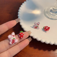 Pendientes de conejo con fresas