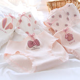 Lindas bragas con forma de pata de gato y lazo