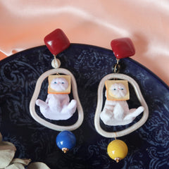 Lindos pendientes exagerados de gato