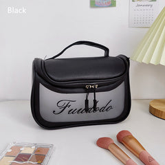 Minimalistische Reisekosmetiktasche