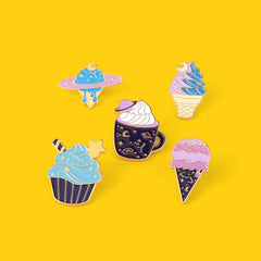 Pines de cono de dibujos animados creativos