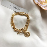 Bonita pulsera con retrato retro punk