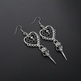 Pendientes góticos con forma de corazón y calavera de cuervo