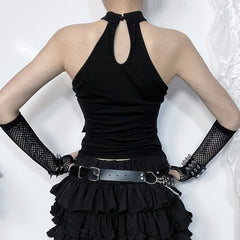 Conjunto de top corto con cuello halter y guantes de rejilla gótica