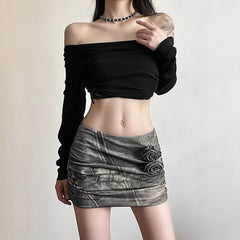 Minifalda fruncida con detalle de rosa grunge gótica