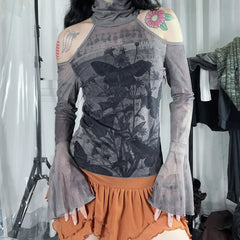 Top gótico grunge de cuello alto con hombros descubiertos y manga larga