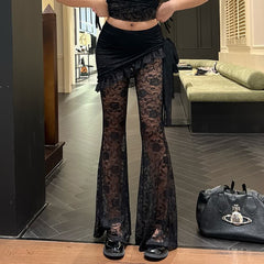 Falda acampanada de encaje gótico