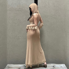 Vestido gótico de malla con capucha y abertura con guantes