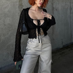 Gothic Crop Top mit Bindeband vorne und langen Ärmeln