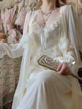 Conjunto de noche Liatrisse de 2 piezas