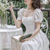 Vestido ligero de Lula Swan Academia