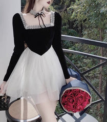 Elenora Romantisches Gothic-Mini-Ballettkleid mit Halsband