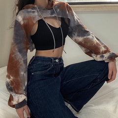 Lockerer, kurzer Hoodie im Batik-Stil der 90er in Erdfarben