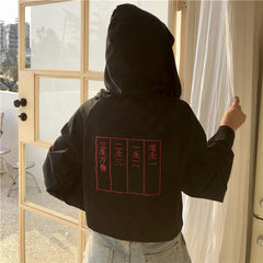 Sudadera corta con capucha extragrande y flecos negros estéticos