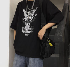 Camiseta extragrande blanca y negra con estampado de letras de ángel