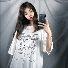 Camiseta blanca extragrande con dibujos de personajes japoneses de anime