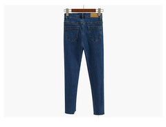 Vaqueros básicos Skynny con corte rasgado en los tobillos