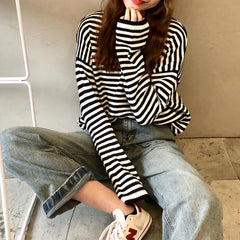 Suéter cálido de punto con rayas amarillas y azules estilo abeja