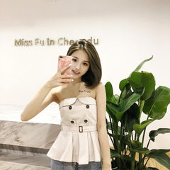 Top peplum sin tirantes con cinturón