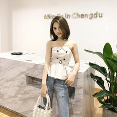 Top peplum sin tirantes con cinturón