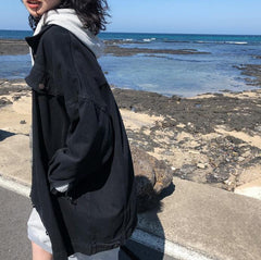 Chaqueta vaquera estilo camisa larga color beige y negro