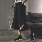 Pantalones capri anchos y sueltos con bordado de grulla negra