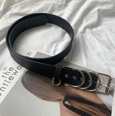 Cinturón de cadena con tirantes para traje de chica electrónica negra